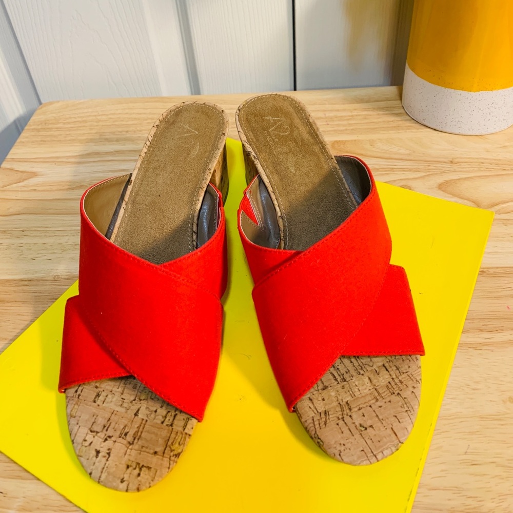 A2  by: Aerosoles  sandals Heel rest